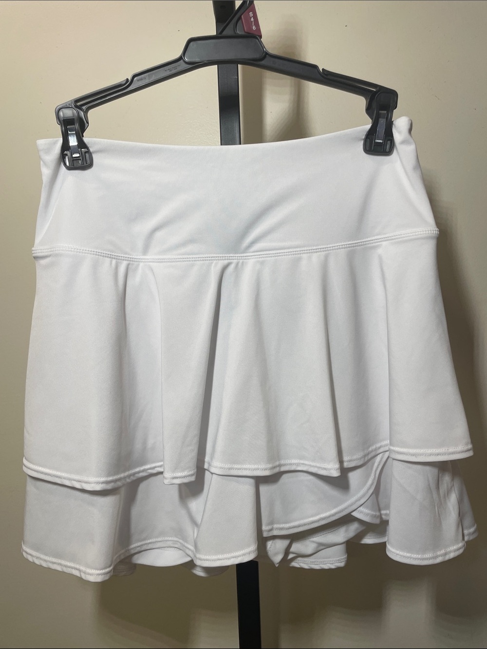 Baleaf White Tiered Athletic Skort with Flared Layers